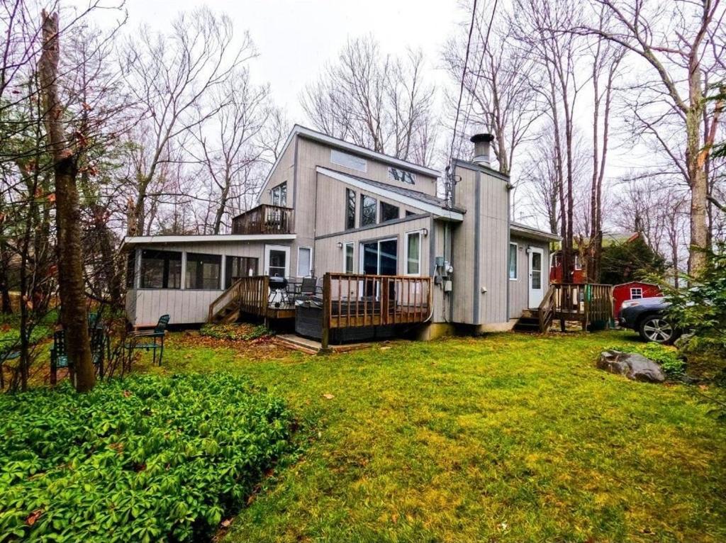 Ambiance - King Bed Cabin, Jetted-Tub & Fireplace Tobyhanna Экстерьер фото